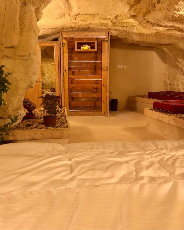 7 Caves Hotel Al Jāyah Kültér fotó