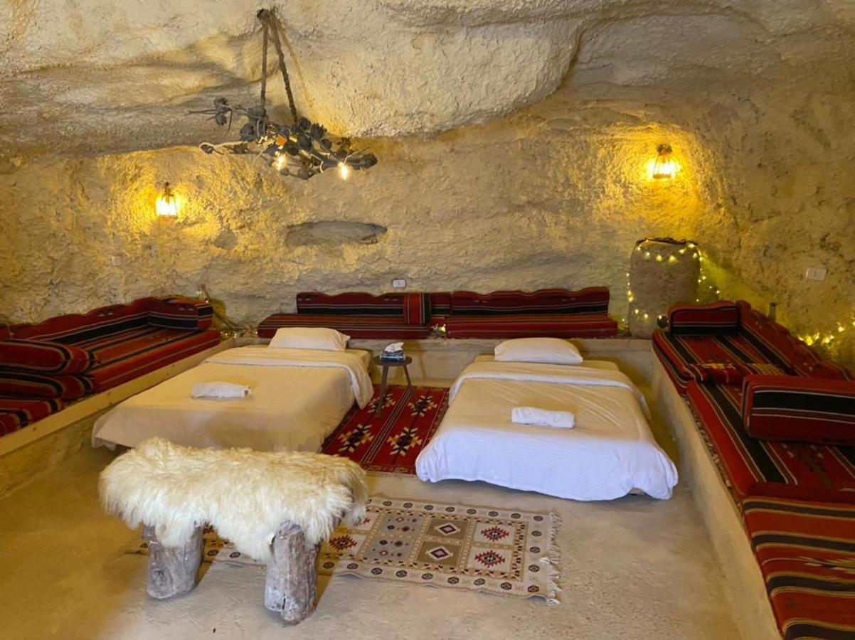 7 Caves Hotel Al Jāyah Kültér fotó